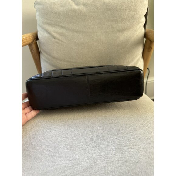 Chanel Flap Bag - Picture 4 of 10